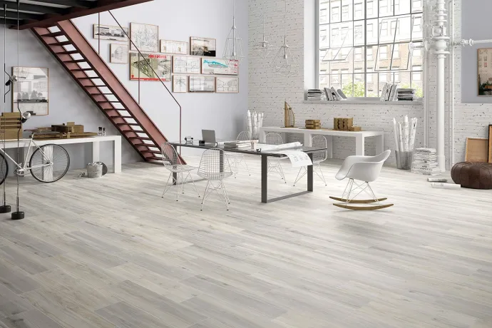  Ambiente porcelanico ambwoodvillegris