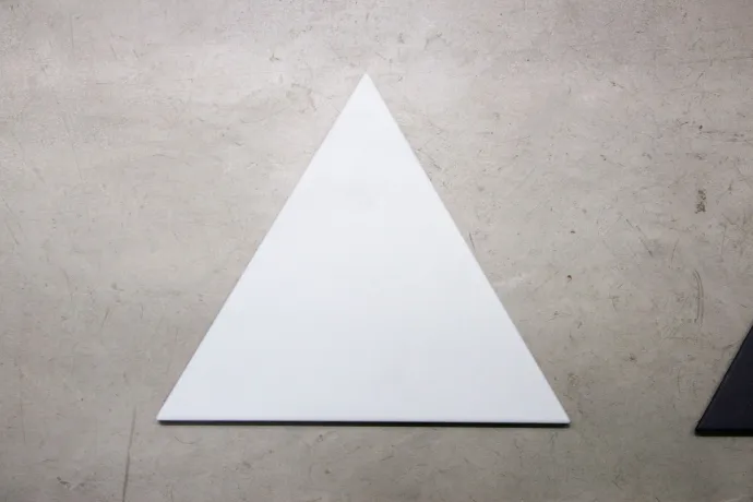 Pavimento triangle ice white matt